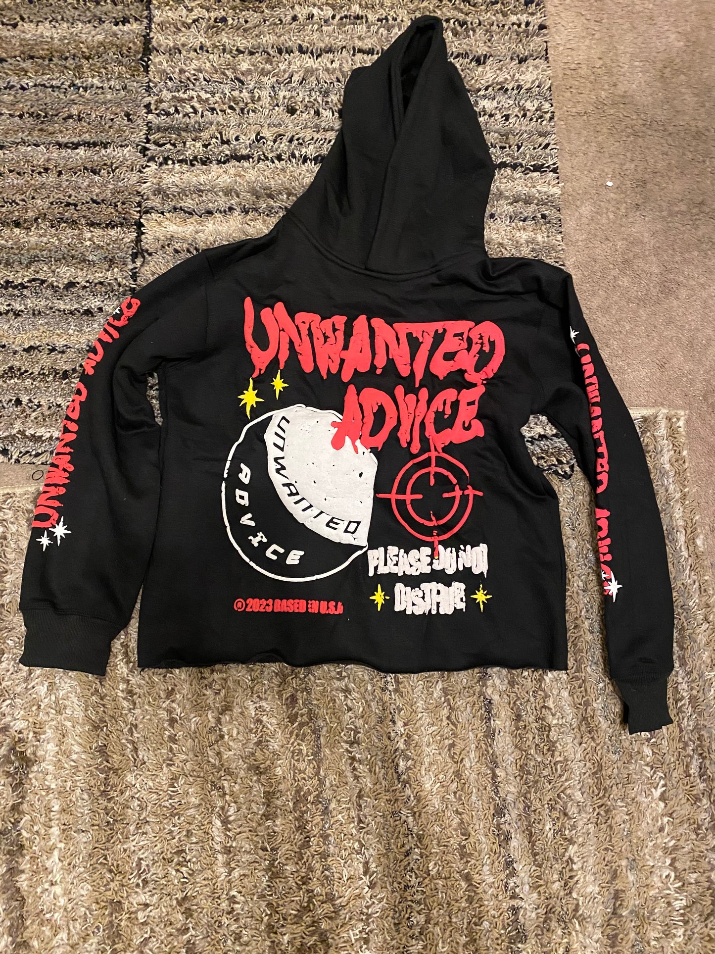 Unwanted Advice Cropped Hoodie Black/Red