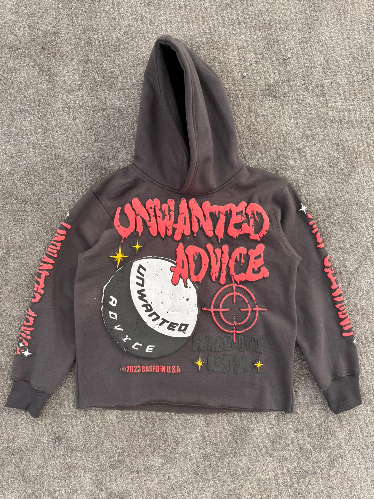 Unwanted advice Cropped hoodie (Grey + Red)